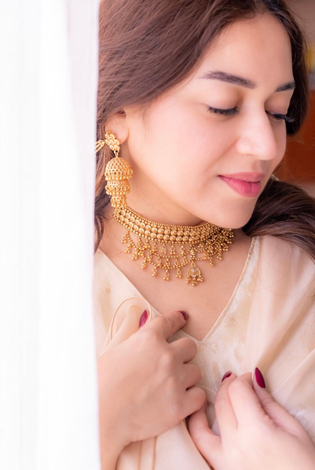 Beegum necklace set