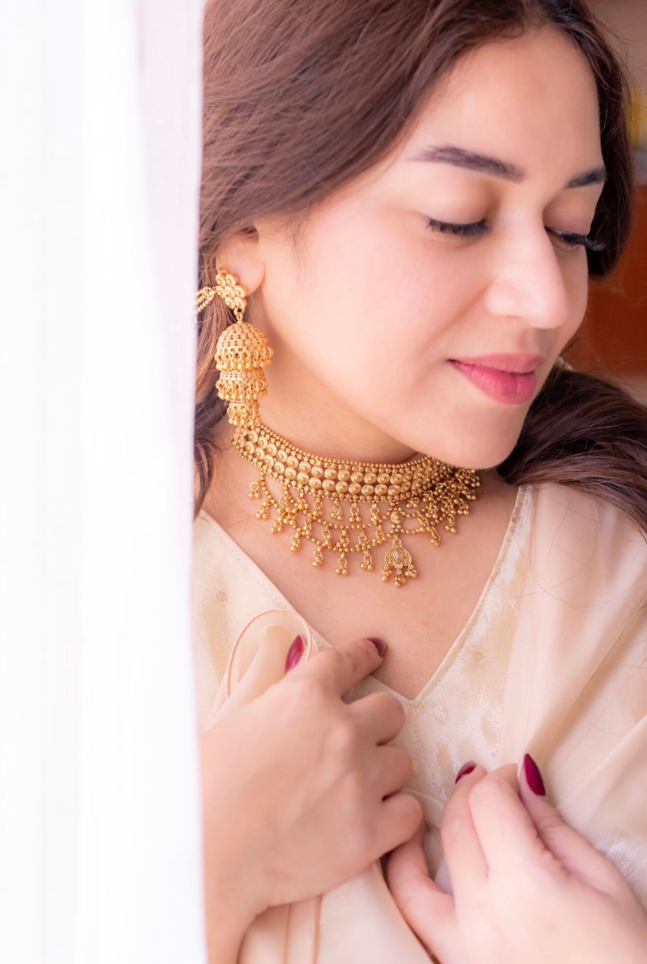 Beegum necklace set