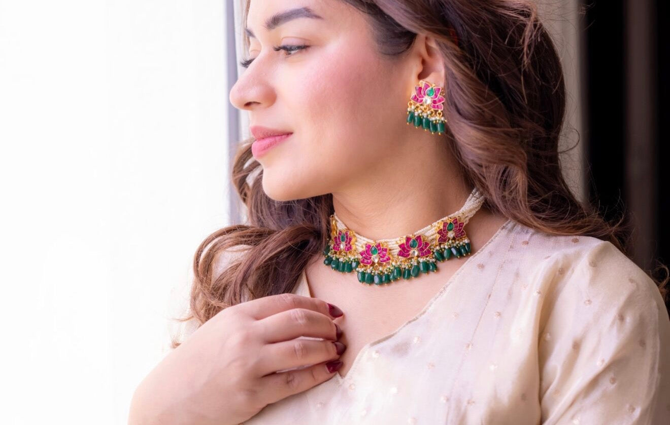 Vaanya necklace set