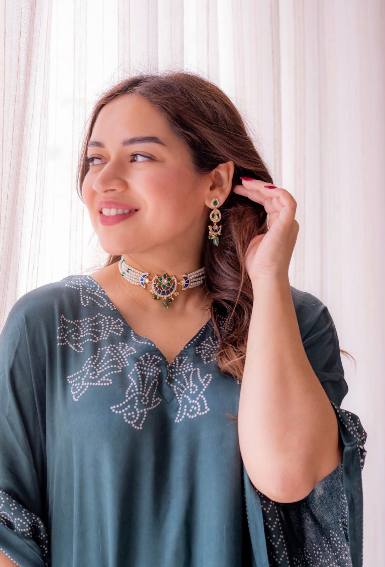 Zareen choker set