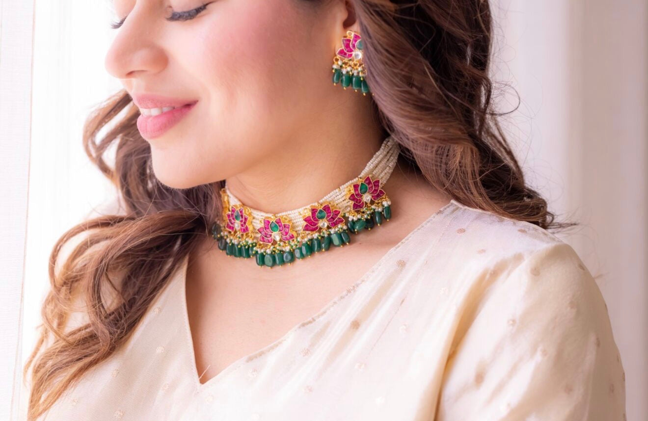 Vaanya necklace set