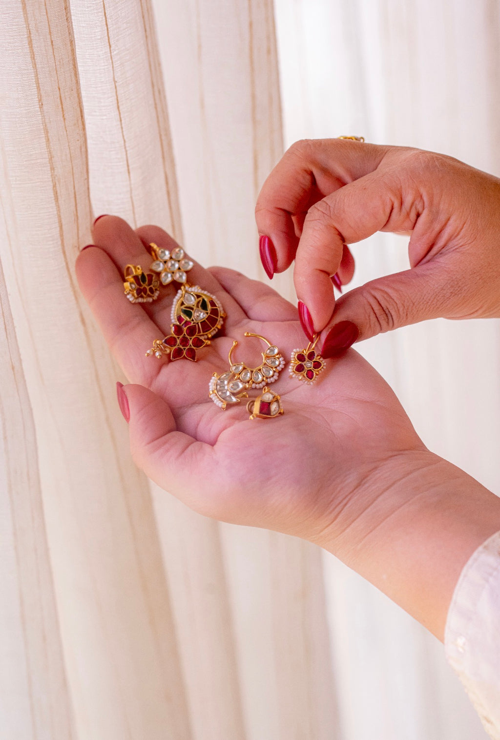 Jiya ear-clip