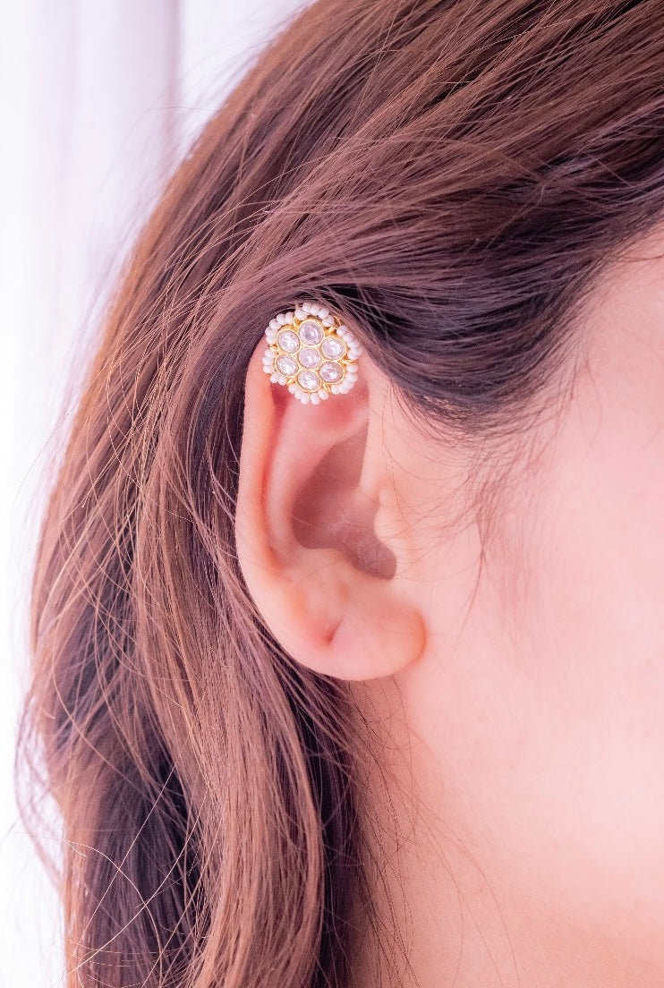 Naaz ear-clip